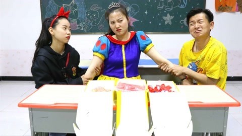 天上掉下许愿盒，小小许愿得到粘土和奥特曼玩具，真的假的？