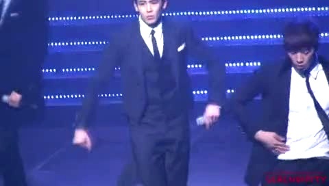 2PM I'm Your Man - Fanmeeting 主Nichkhun 饭拍版 12/04/01-2PM
