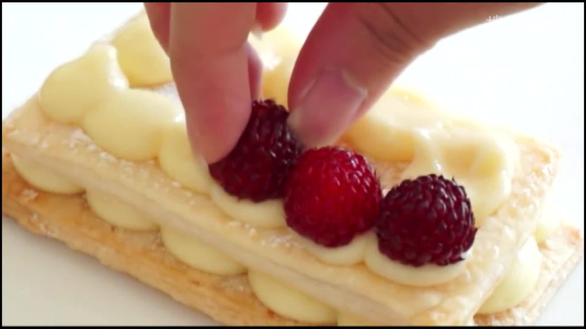 美&middot;食 法式覆盆子千层酥，酥脆爽口自己在家就能吃到