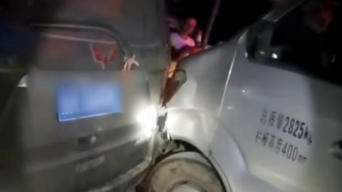 法治中国60分 大汉扮女装偷车被侦破 诡异汽车中查获“笑气”
