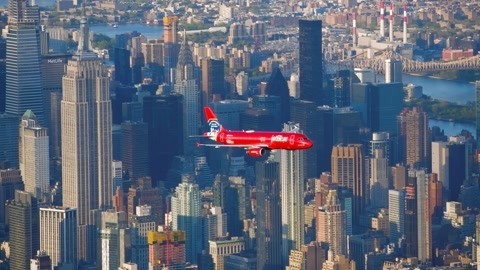 环球火力点 三架大客机低空掠过纽约