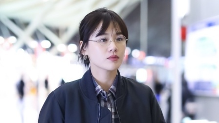 土豆娱乐快报 2018 2月 马思纯抿嘴歪头卖萌 似“海绵宝宝”