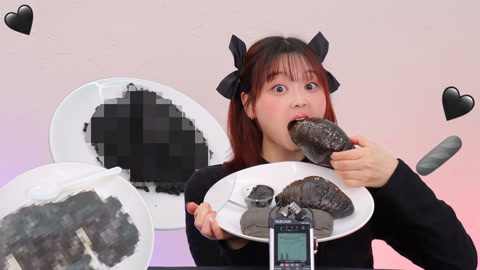 小伶玩具2024 全黑料理派对！你敢试吗？墨鱼汁焗饭太香了