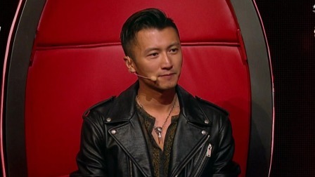 周杰伦携队员重现《斗牛》，周兴才让带“武器”出战