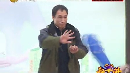 新笑林 移动垃圾箱戏耍路人