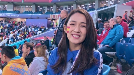 世界杯前线风云 杜黝黝赛后回顾 西班牙vs摩洛哥 球迷庆祝狂吻安保人员