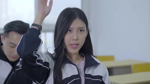 学校里的疯子 牛人传授一招保过论文答辩