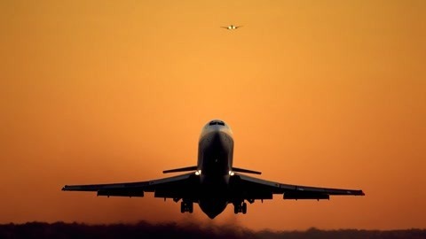 弹头军事 英国女子直接被尿柱戳死