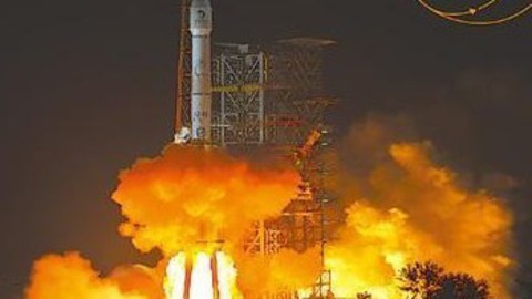 财经中间站 嫦娥三号今晨成功“奔月”