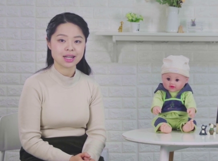 21期：麦迪娜给宝宝换尿不湿