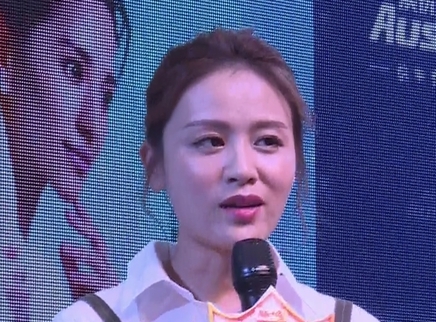 娱乐急先锋 叶一茜现身长沙分享育儿心得