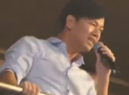 歌手多看点 2018 李圣杰在演唱会唱《安静》