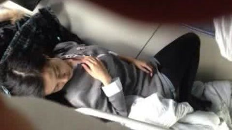 算命先生便利店 乘客火车中惊遇性感美艳女乘客后，居然发生了这样的事