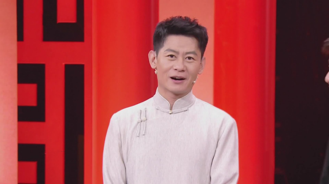 群英会 演员李健跨界说相声《一路向前》