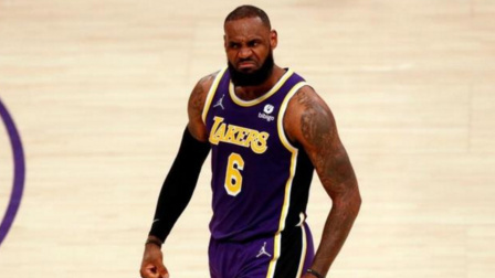 NBA热辣资讯 詹姆斯：回骑士这扇门没有关闭 记者：他肯定会离开湖人