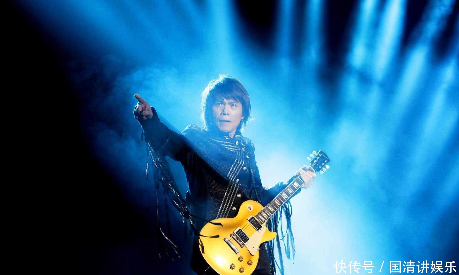 伍佰演唱会:从摇滚少年到发福中年,音乐与她始终如一