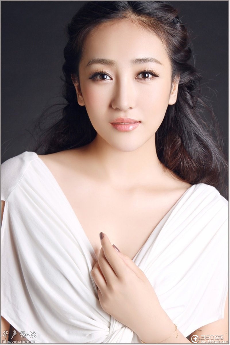 影视演员高妹瑶美图