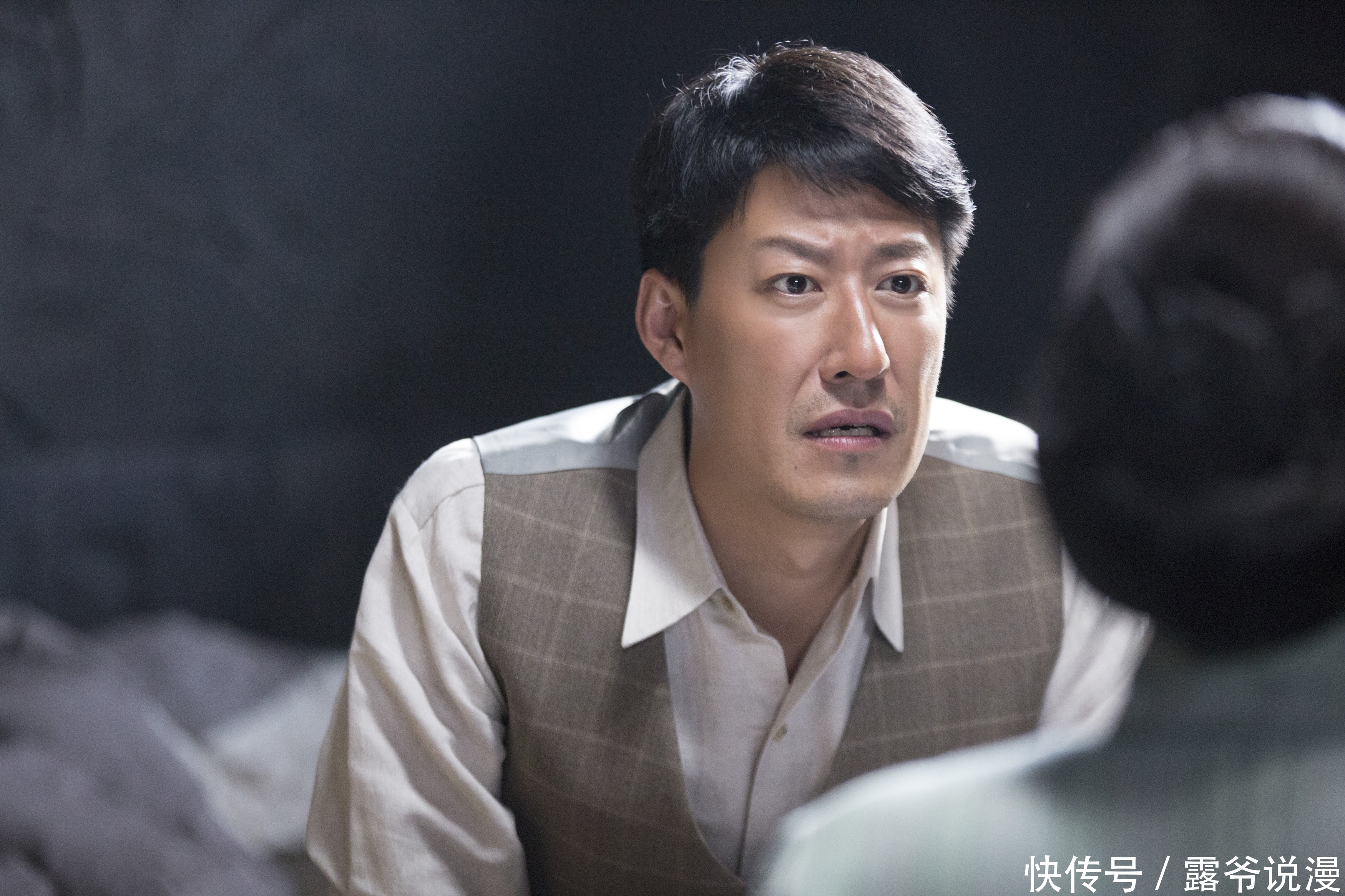 著名演员于震:被前妻泼尽脏水,为何二婚妻子辛月依然敢嫁?