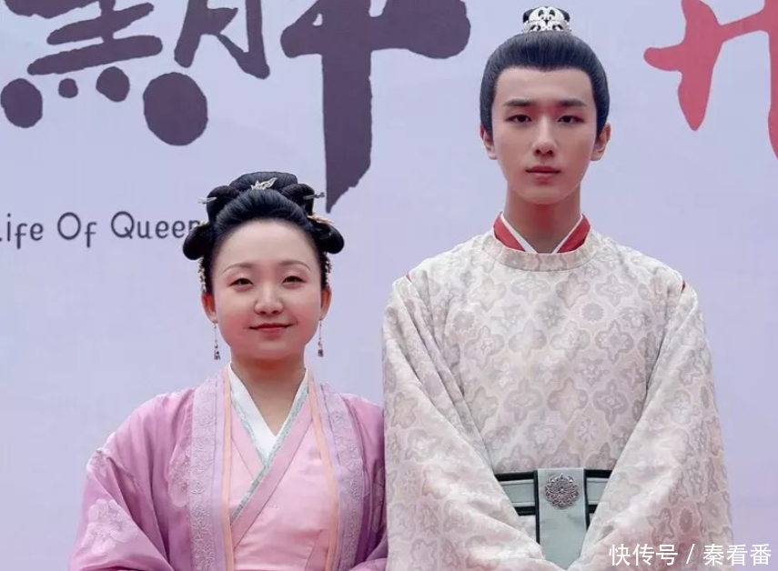 此消息一出,就有不少网友十分心疼辣目洋子,他们都认为李宏毅不该以貌