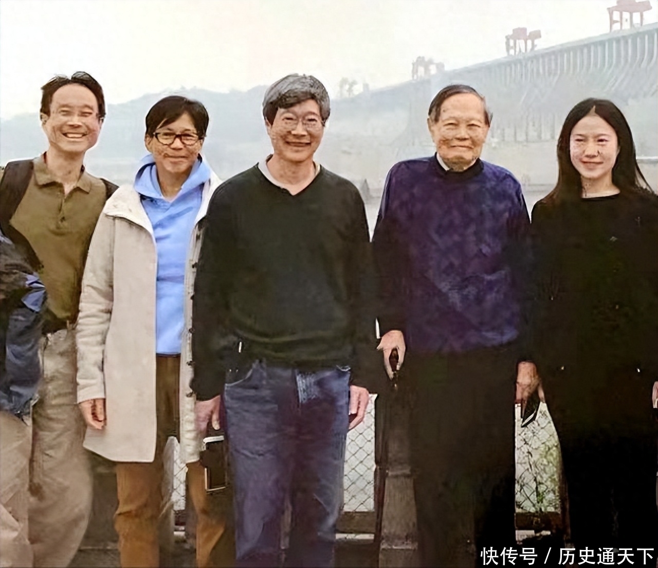 世人知杨振宁82岁娶妻,却少有人了解他与前妻杜致礼的爱情故事 - 360娱乐,你开心就好