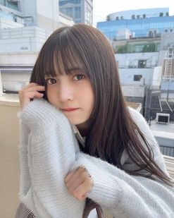 制服美少女让人想告白日本19岁清纯偶像甜美可爱