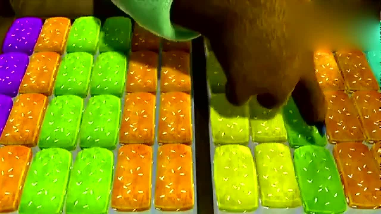 熊大熊二光头强熊出没全集之熊出没:假装大老板买年糕,二维