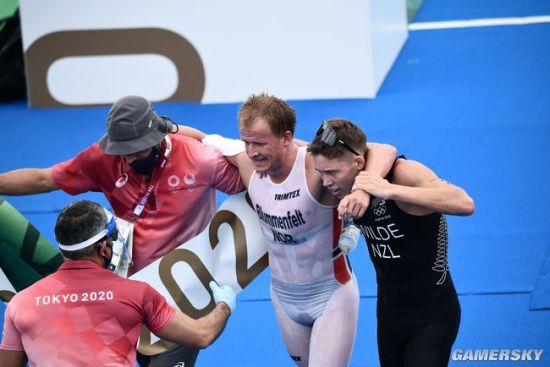 网传东京湾臭气熏天奥运会铁人三项多位选手呕吐