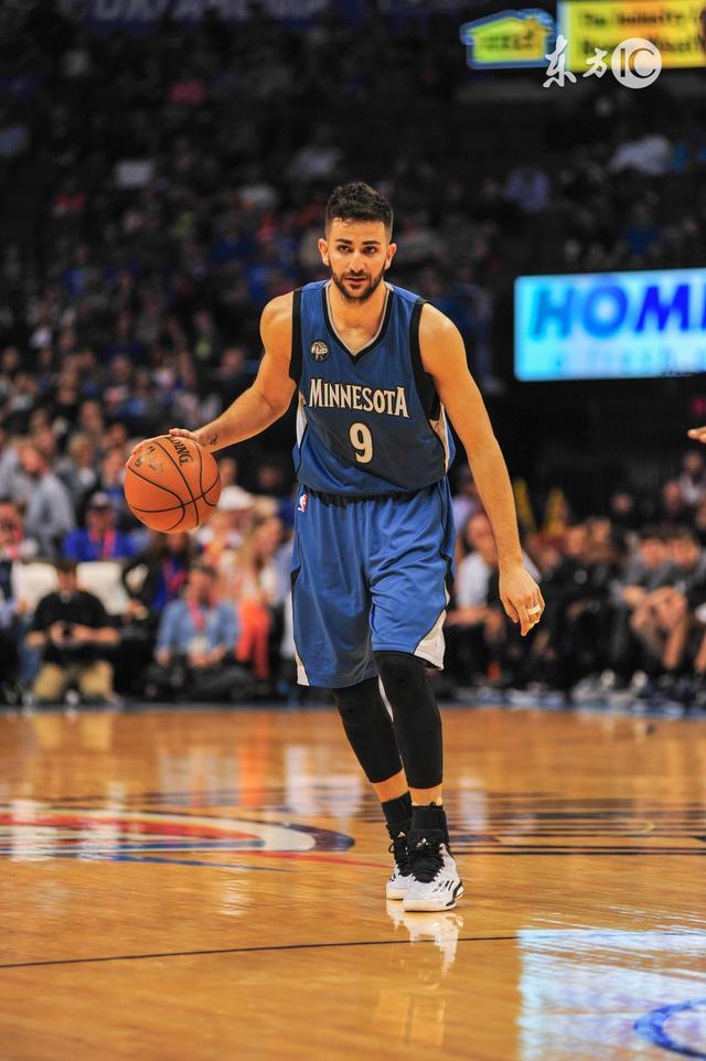 开拓者:神将克拉比8记三分逆转森林狼