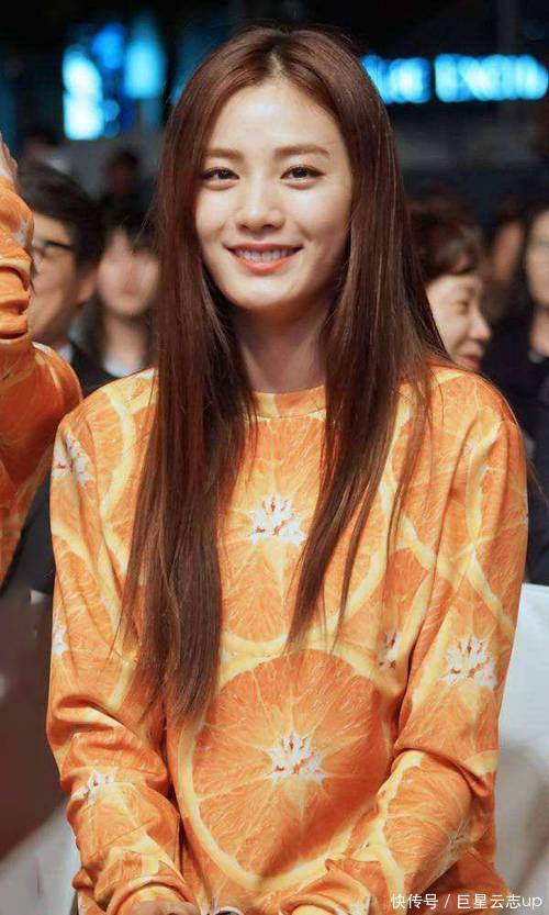 她连续3年被评为“世界第一美女”，皮肤白气质佳，颜值绝美 - 360娱乐，你开心就好