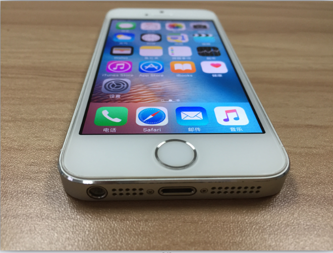 苹果【iphone 5s】 白色 16 g a1530 国行七成以下 真机实拍
