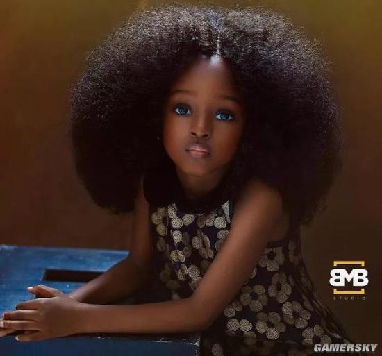 无数外国网友疯狂 尼日利亚5岁女孩被评为全世界最美萝莉