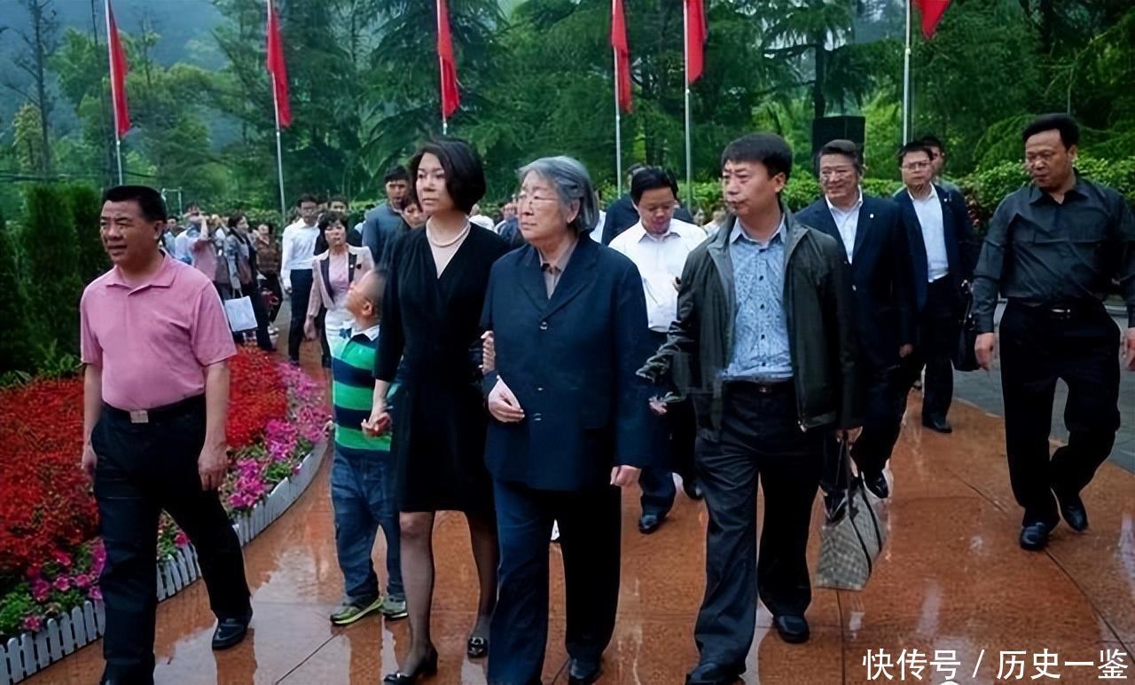 孔东梅：毛家后代中唯一有“主席痣”的人，用公司的名字怀念外公 - 360娱乐，你开心就好