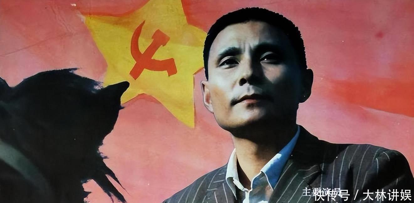 扮演小平同志的特型演员卢奇，出生于军人家庭，卓琳见了他都说像 - 360娱乐，你开心就好