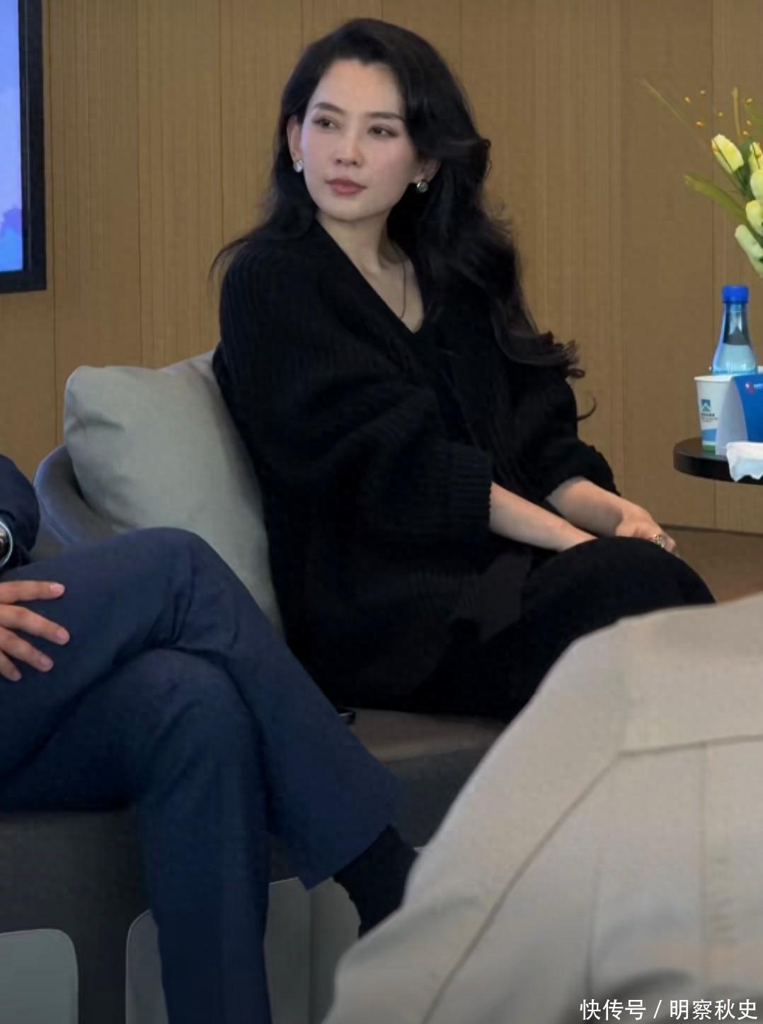 汪峰在“520”官宣新恋情：离婚两个月后认识的现女友 - 360娱乐，你开心就好
