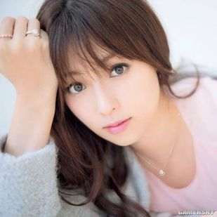石原里美1986年12月24日出生于日本东京都,日本女演员,主持人11