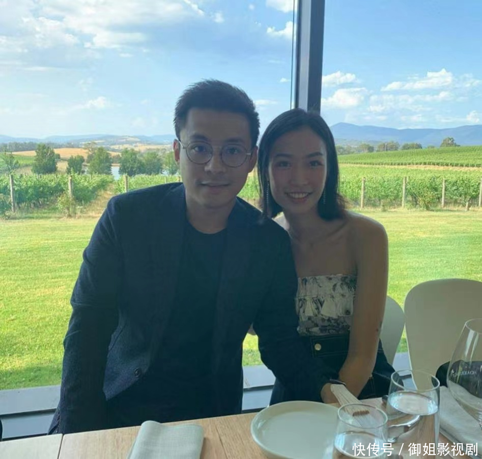 画面流出,霍启刚三弟霍启仁成功求婚泰国女友南风,数张正面照片 - 360娱乐,你开心就好