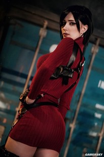 cosplay图赏:俄妹cos《生化危机4重制版》艾达王 短裙皮靴大姐姐