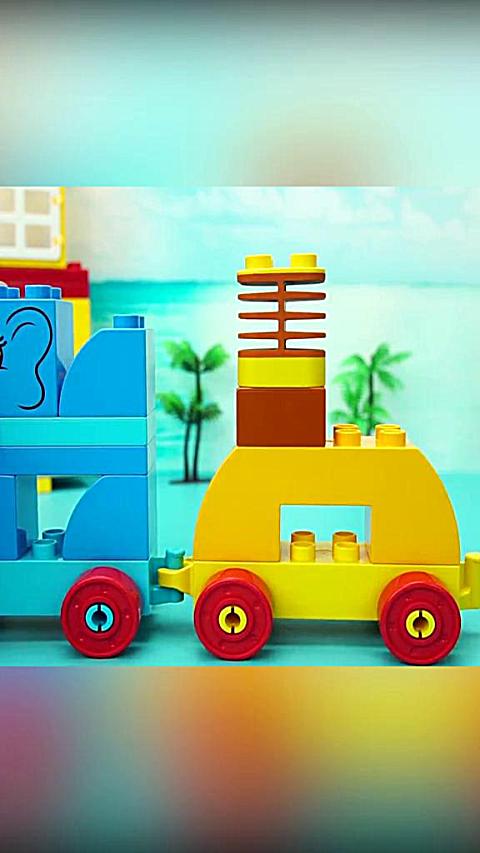 乐高积木动物火车