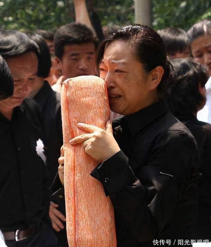 刘继红:丈夫罗京去世后,二婚嫁富商,托起亡夫父母的晚年生活 - 360娱乐,你开心就好