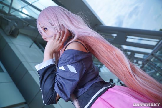 樱花妹cos尼尔2a黑丝皮衣御姐风十足