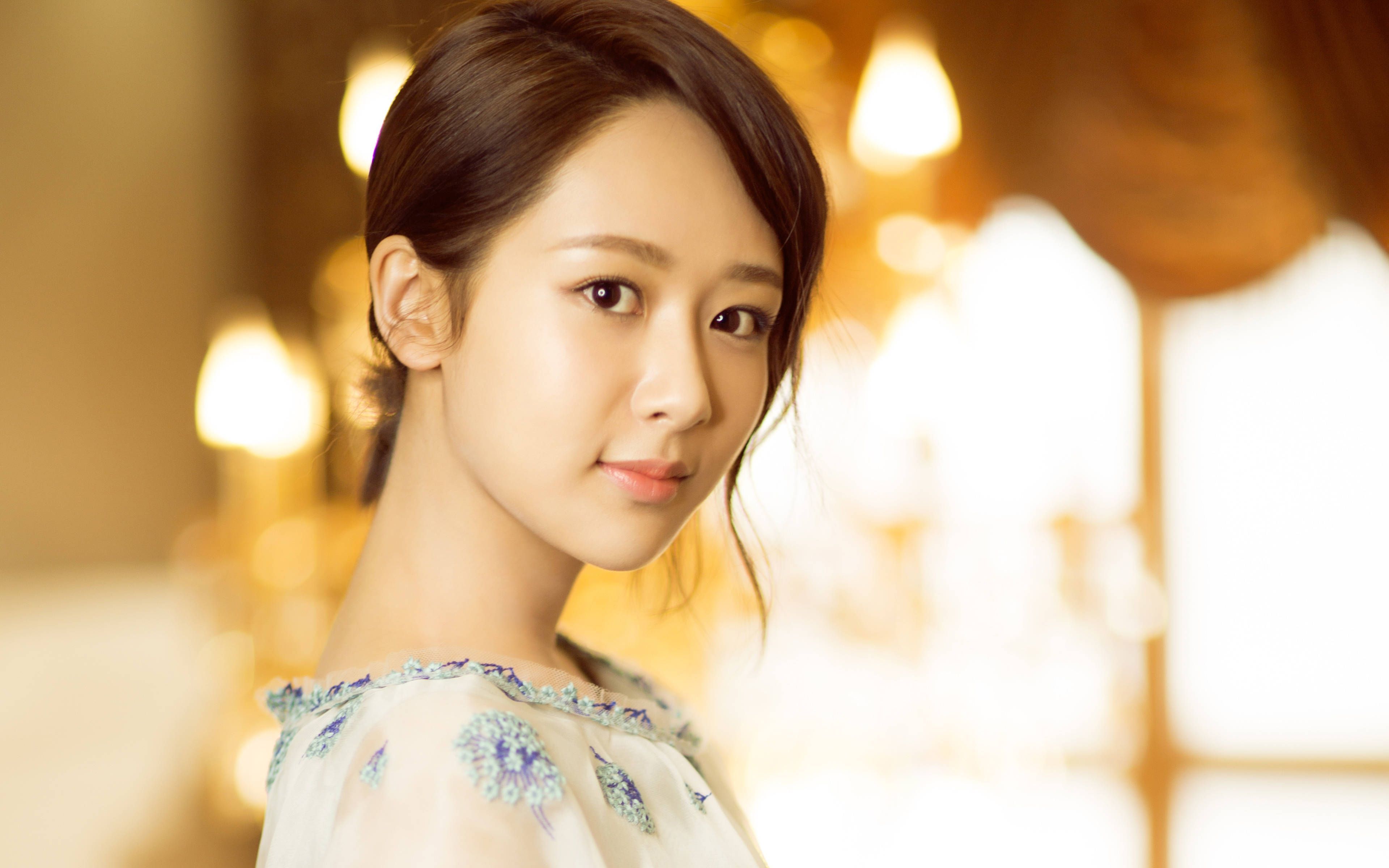 杨紫长的漂亮,越活越年轻?秘诀是因为秦俊杰!杨紫:我今年16