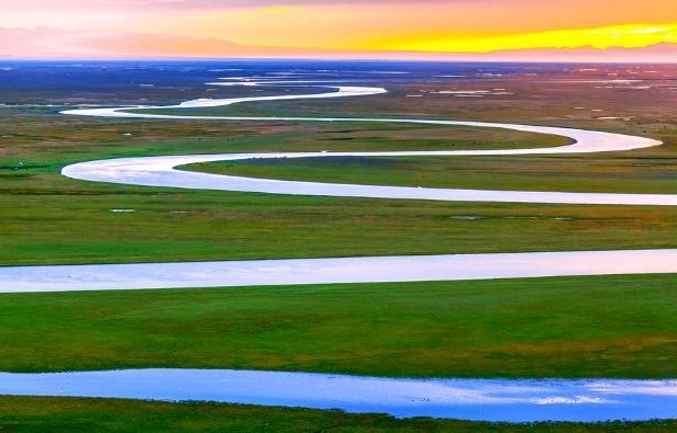 我国第二大草原巴音布鲁克