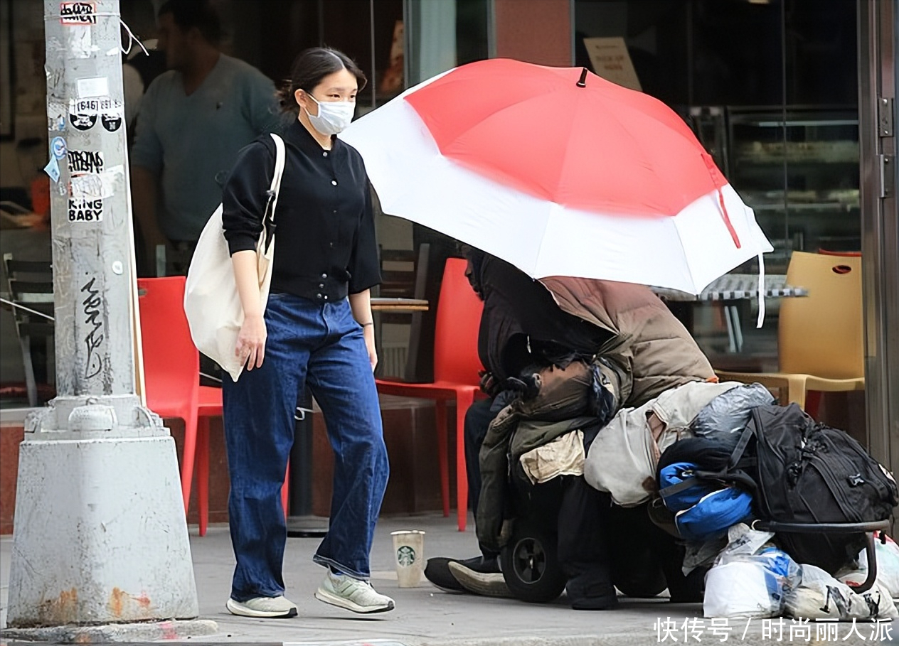 日本真子公主在纽约出街!素颜亮相太朴素了,驸马爷小室圭很宠她 - 360娱乐,你开心就好