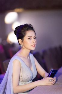 华为新晋代言人号称越南第一美女的chipu