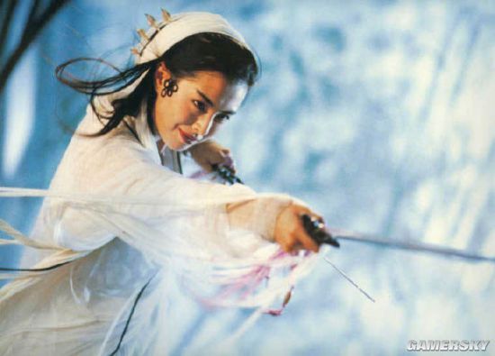 王祖贤晒出自己雪中近照53岁依旧明艳动人