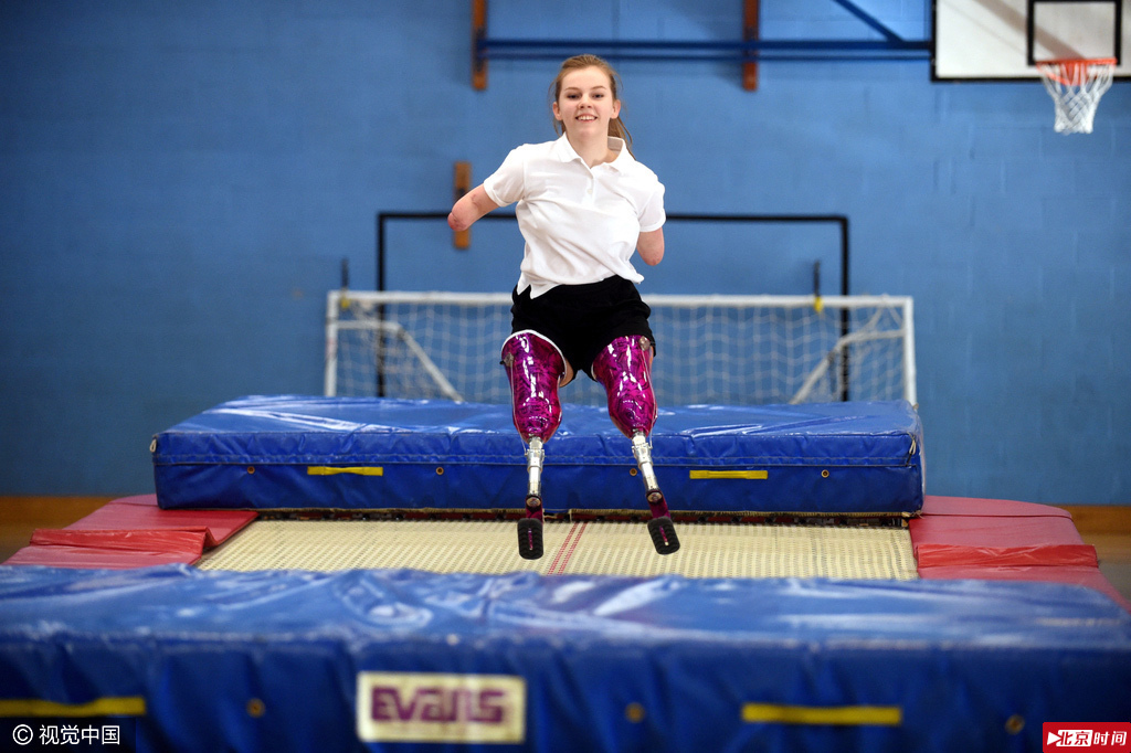 组图-完美的灵魂!无四肢女孩赢全英蹦床冠军