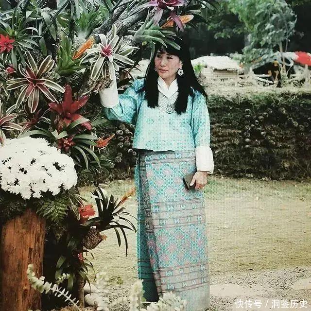 40岁不丹公主:丹凤眼不爱笑的雪域女神,身为王母嫡女比佩玛漂亮 - 360娱乐,你开心就好