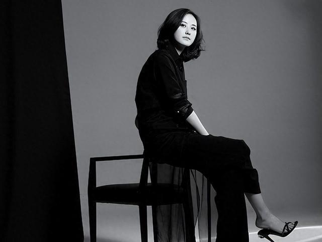 从重庆最美状元到央视主播,颜值与才华并存,为何39岁还单身? - 360娱乐,你开心就好
