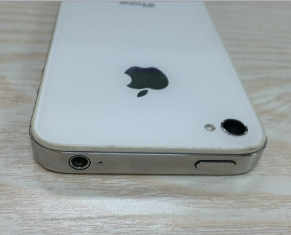 苹果【iphone 4s】白色 16 g 联通 3g/2g 移动2g 国行 七成新 真机