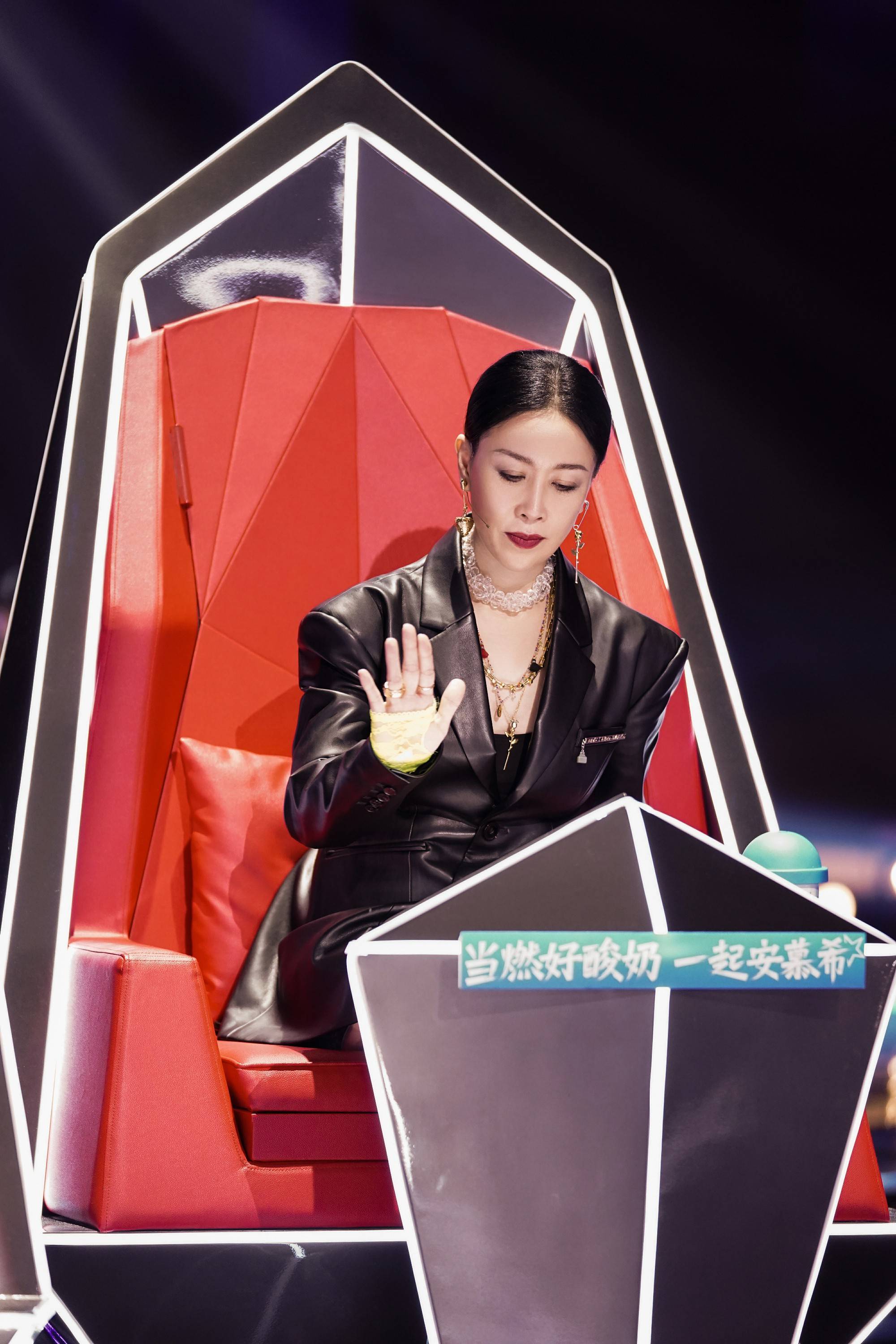 中国好声音2021第六期那英为好声音泪洒现场